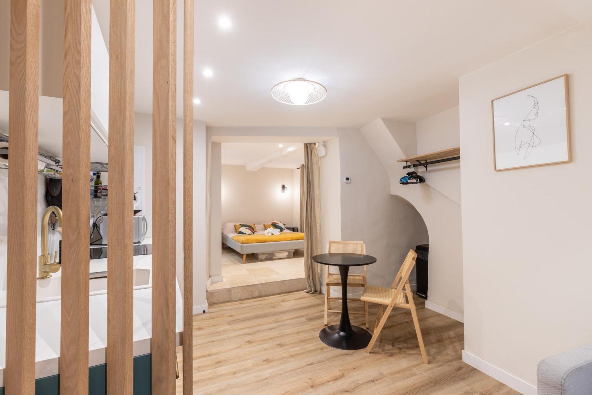 Appartamento La Venise Provencale - Hypercentre - Wifi LʼIsle-sur-la-Sorgue Esterno foto